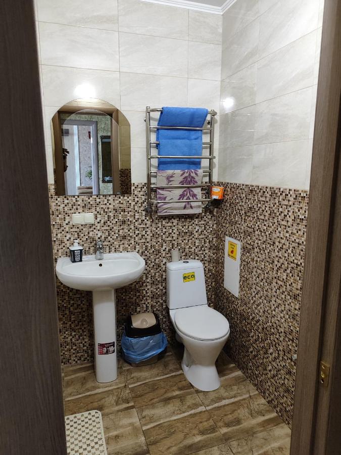 в новому будинку в самому центрi * Хмельницький